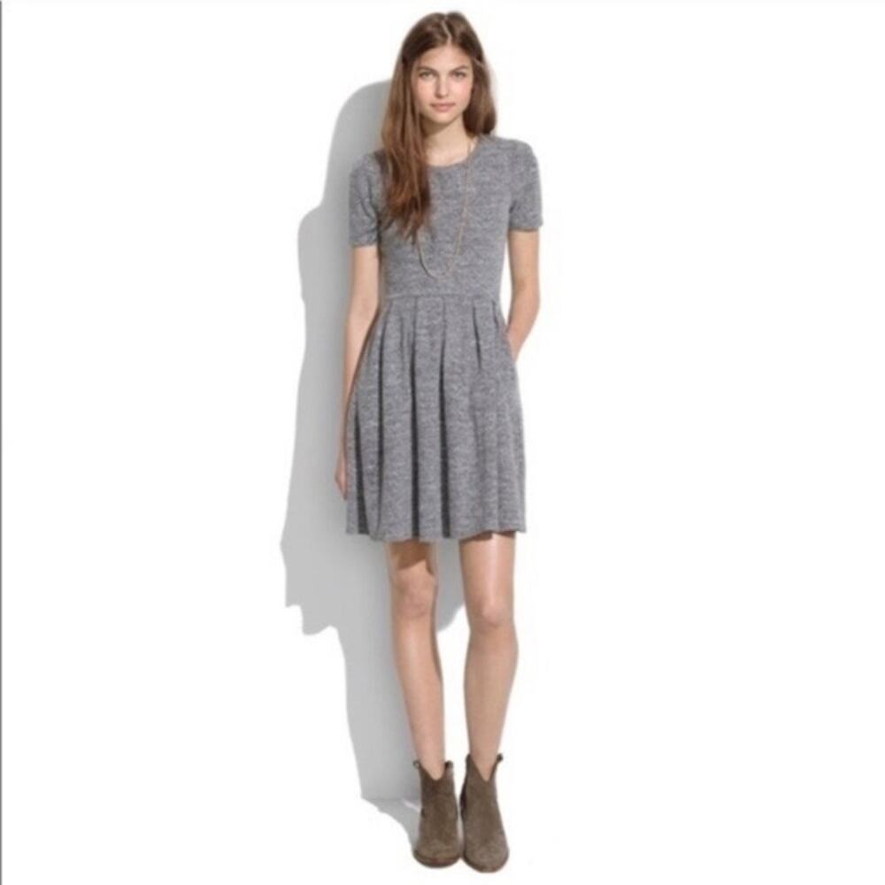 Madewell Gray Pleated Short Sleeve Dress Size M Medium